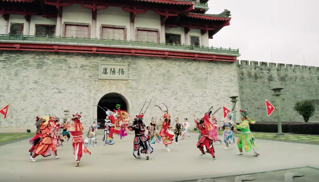 文明与热血精神的交融至下魔域成员们与非遗传承人一道 文明与热血精神的交融至下魔域成员们与非遗传承人一道